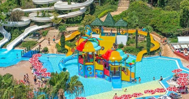 Aqualand Dolphinland – Водные развлечения и шоу дельфинов в Сиде